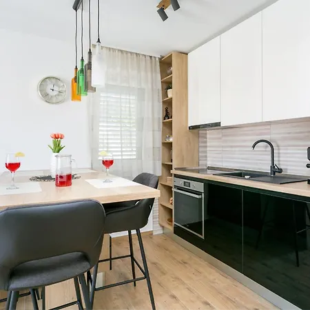 Appartamento With A Parking Space Seget Donji, Trogir - 23273 Donji Seget