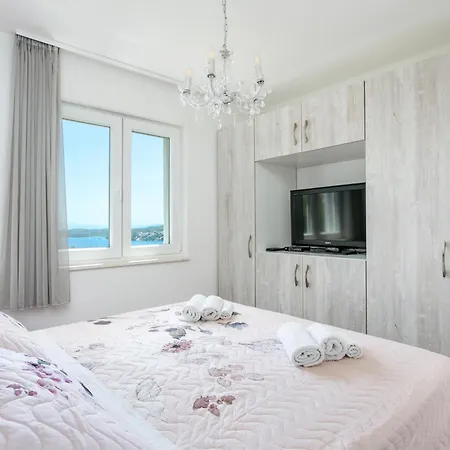 Appartamento With A Parking Space Seget Donji, Trogir - 23273 Donji Seget