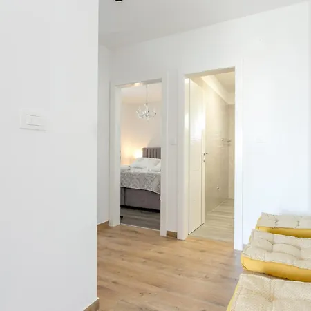With A Parking Space Seget Donji, Trogir - 23273 Appartamento Donji Seget