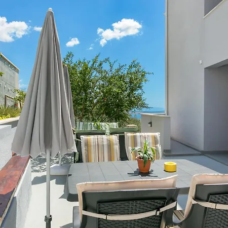 With Parking Space Seget Donji, Trogir - 23273 *